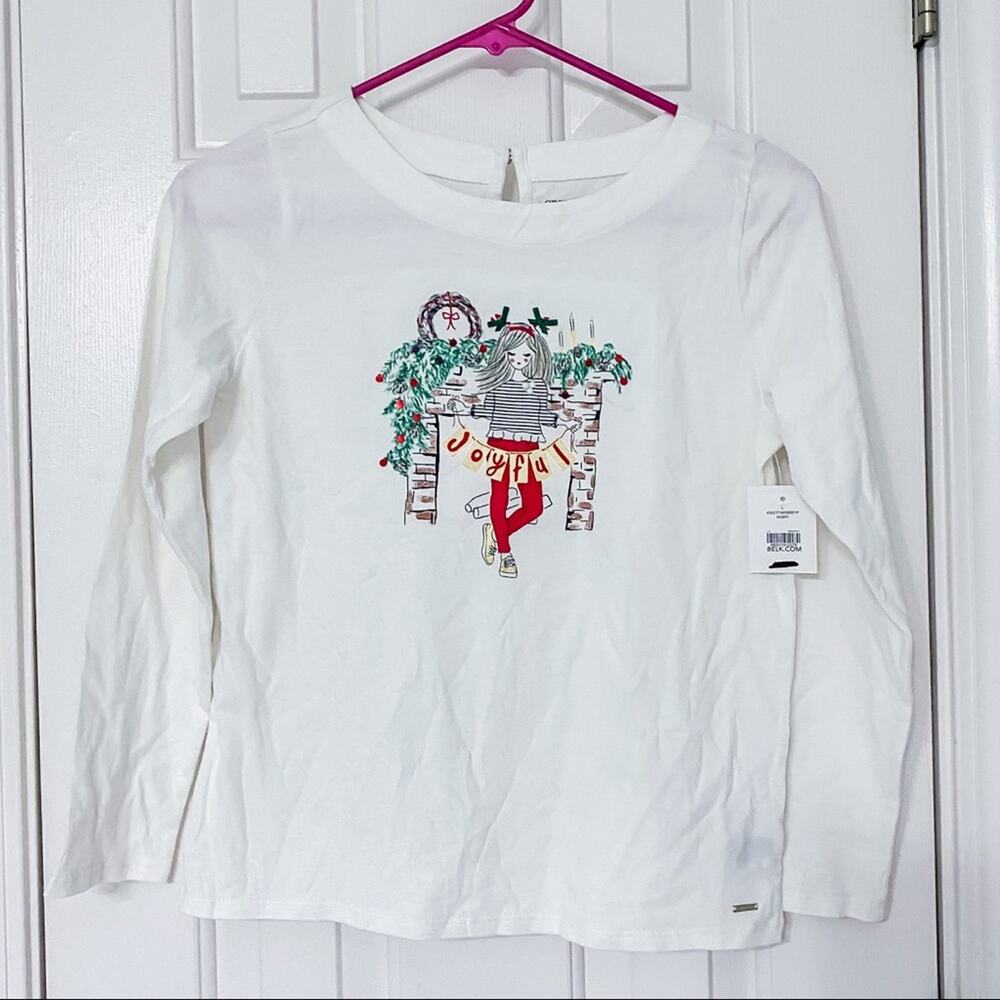CROWN & IVY • Joyful Holiday Christmas Mantel Festive Long Sleeve Top Shirt